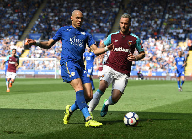 表现不仅决 表现不仅决