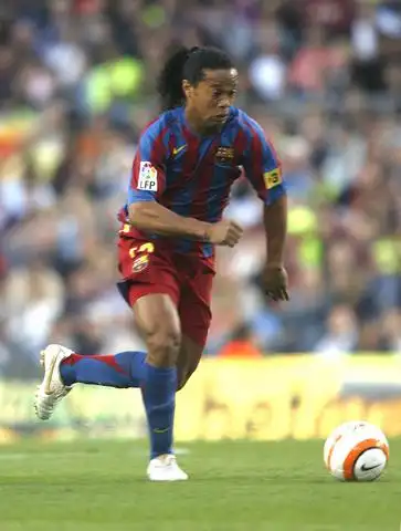 中佔據主動 中佔據主動