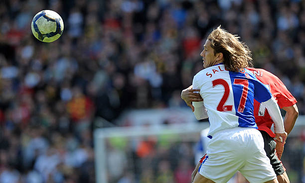 显示了足球 显示了足球